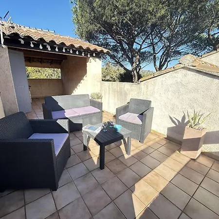 Sm010 Pinede Maxime Maison 5 Pieces 10 Couchages Avec Piscine Et Parking * סן-מקסים
